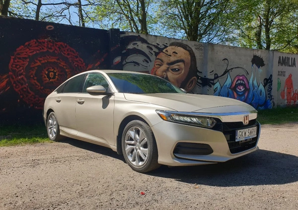 Honda Accord cena 74900 przebieg: 92000, rok produkcji 2018 z Kwidzyn małe 596